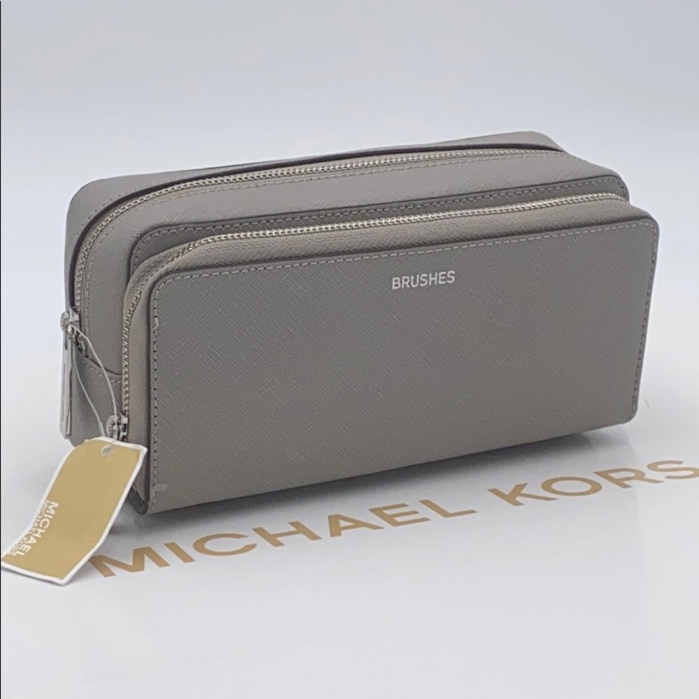 Michael Kors Large Double Travel Pouch Pearl Grey - Picture 2 of 16